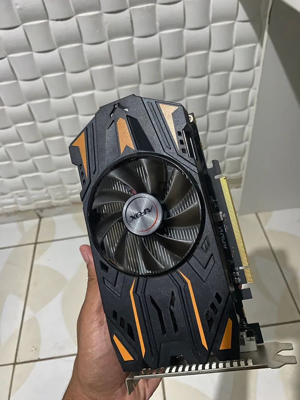  PLACA DE VÍDEO RX 550 2 GB!! - Foto 3