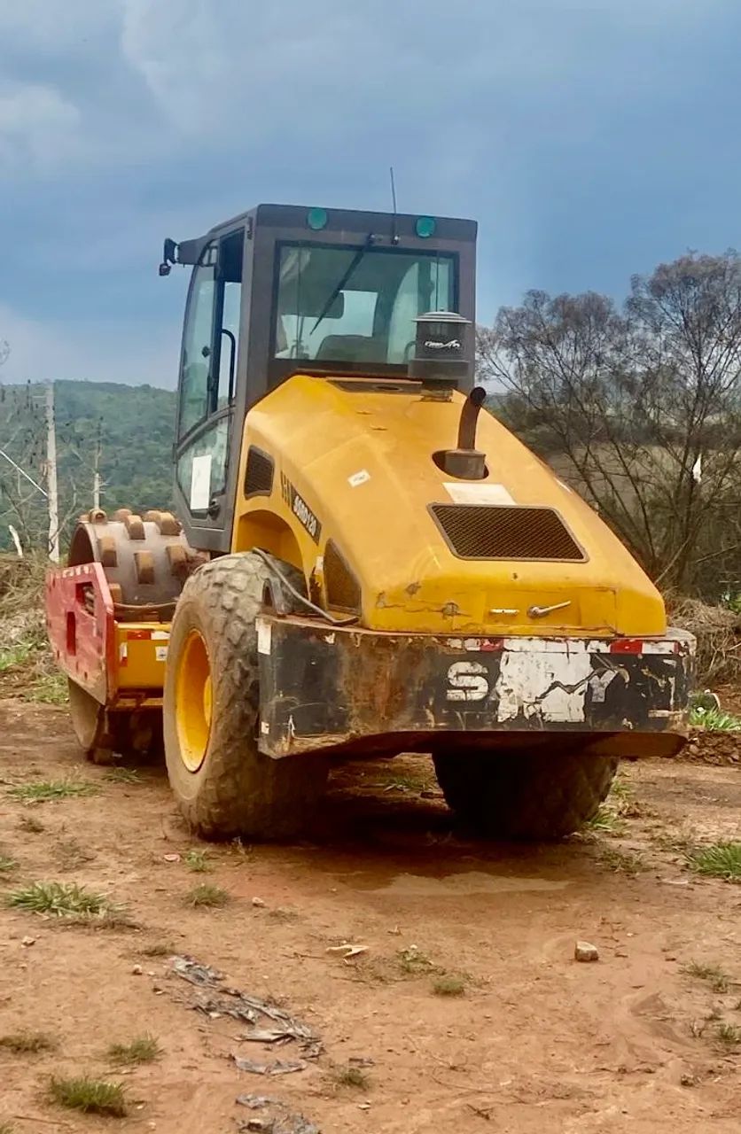 ROLO COMPACTADOR SANY SSRD120 - ANO 2014 - Foto 4