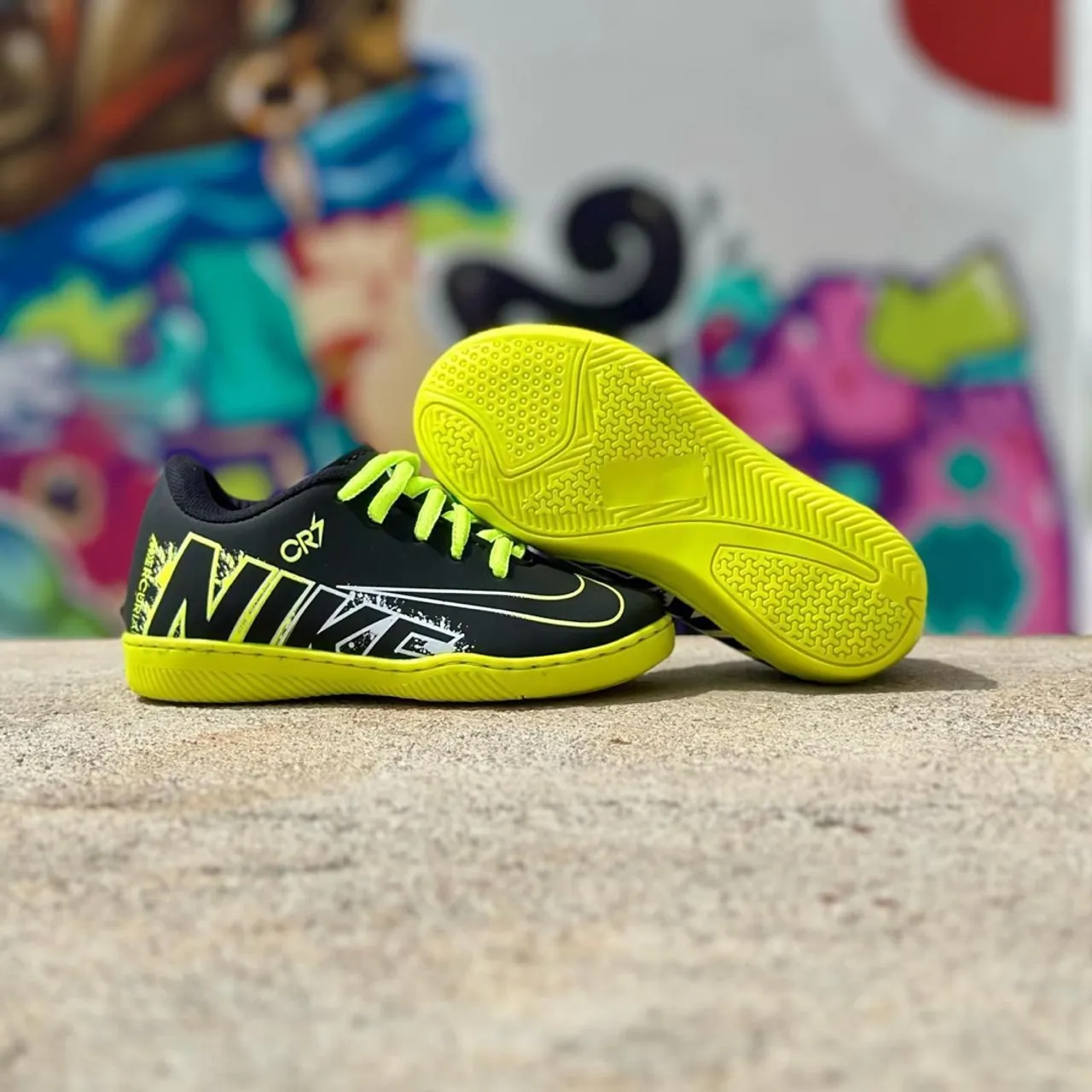 Chuteiras Nike CR7 Futsal- Infantil - Tamanho 26 ao 33