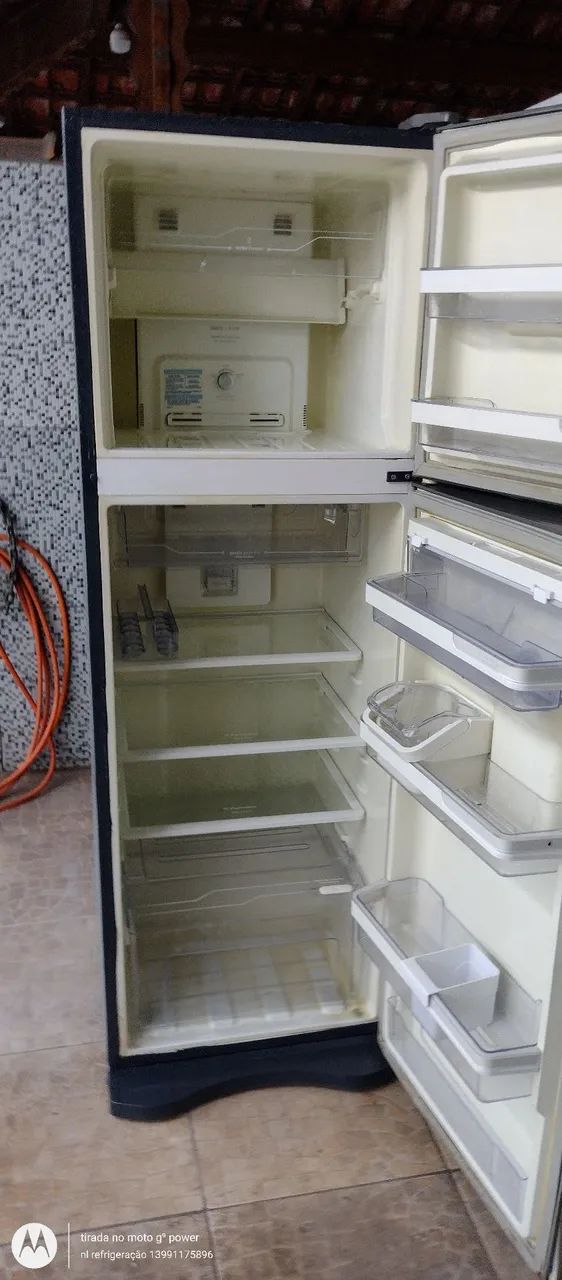 Geladeira Duplex Electrolux inox fross freer v 110 tudo ok valor 1180 com entrega  - Foto 3