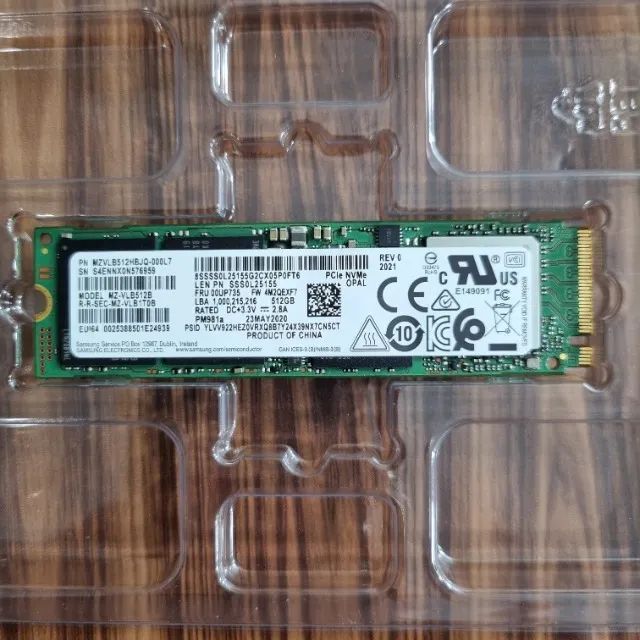 SSD NVMe SAMSUNG PM981 M.2 2280 512GB - Saudável 99% Horas ligado: 1755 (73 dias 5 horas) 