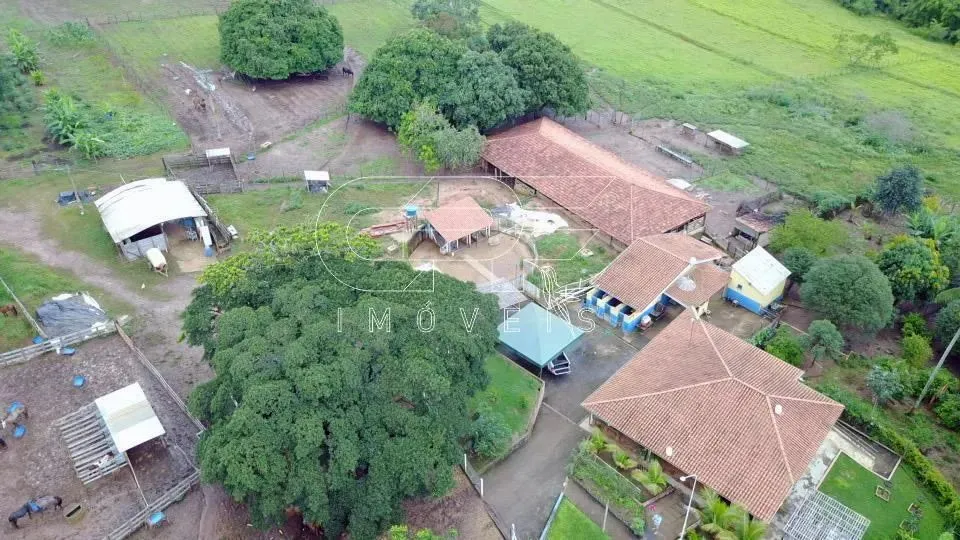 Sítio para Venda em Cássia dos Coqueiros, Rural, 3 dormitórios, 4 banheiros