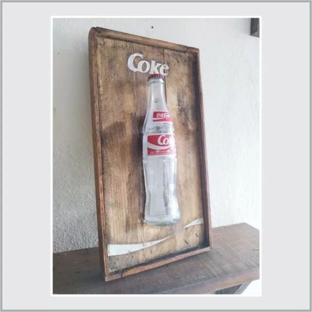 Quadro Decorativo com Garrafa de Coca-Cola - Estilo Retrô e Charme Único - Foto 3