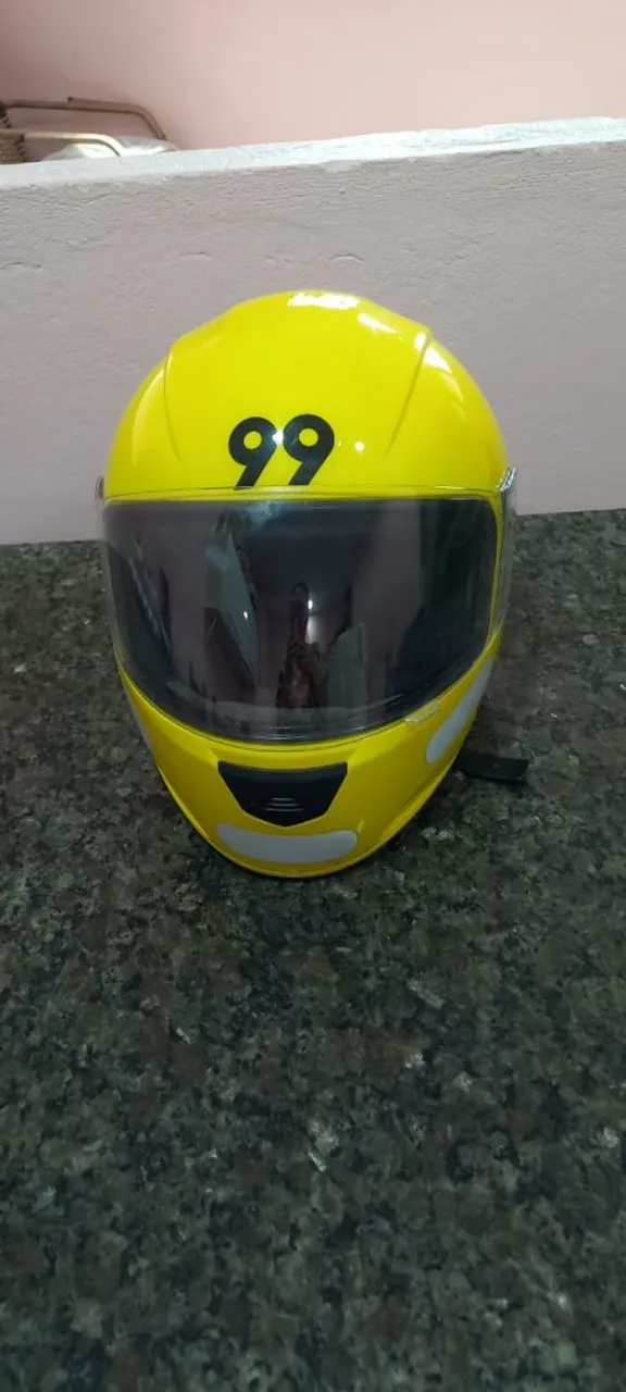 Capacete da 99 novo nunca usado