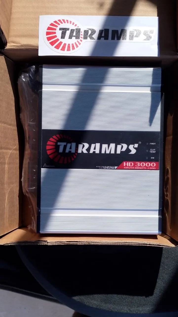 Amplificador Taramps HD 3000 3000W RMS 4 Ohms