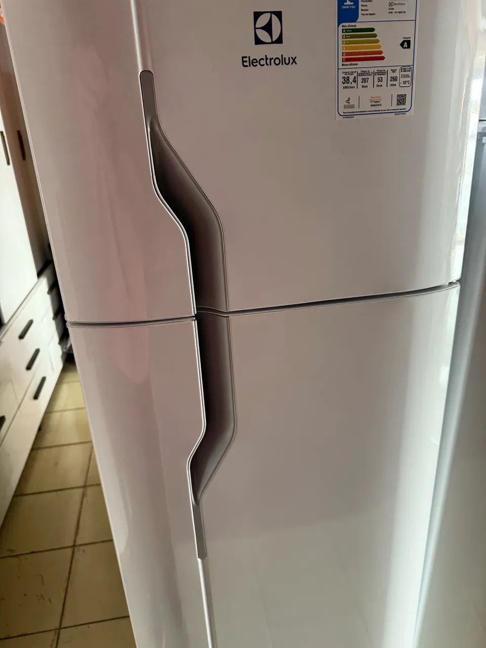 Geladeira Electrolux 260 Litros - NOVA, LACRADA E COM GARANTIA