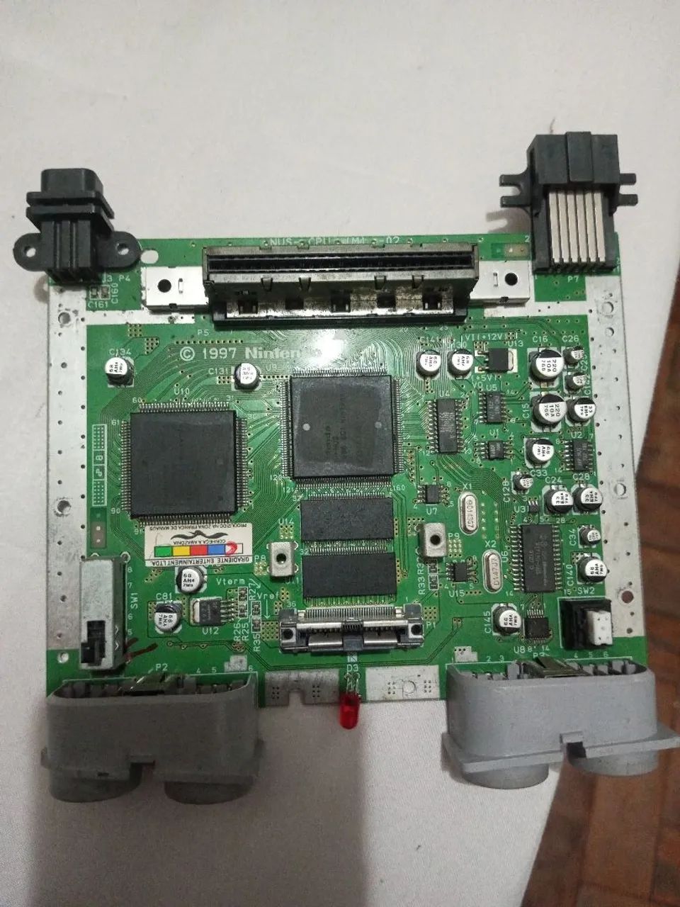 **PraSair** Placa - Nintendo 64 (Nus cpu M 02) 1997, liga e não da imagem