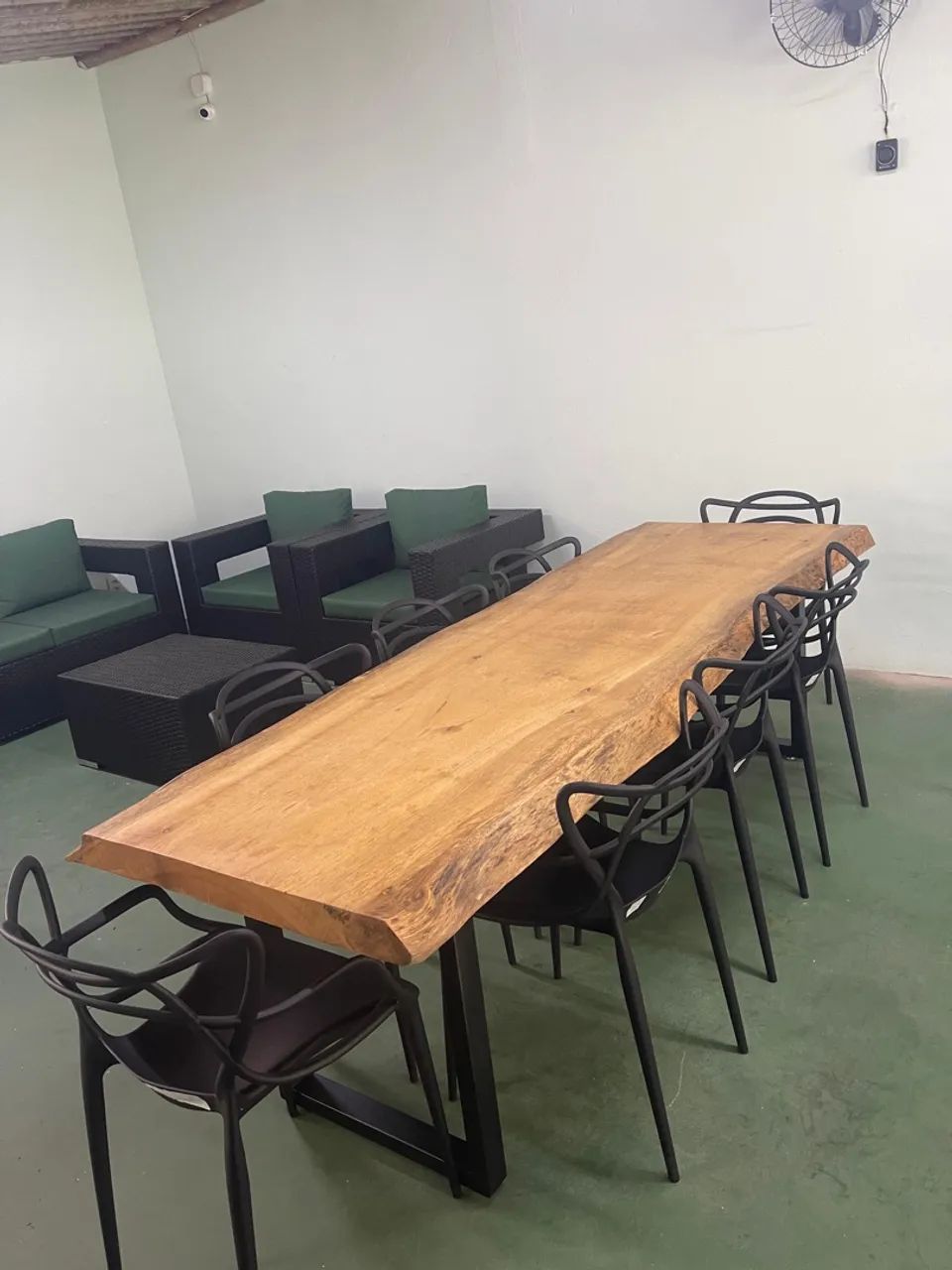 Mesa de Madeira maciça com pés de ferro - Foto 5