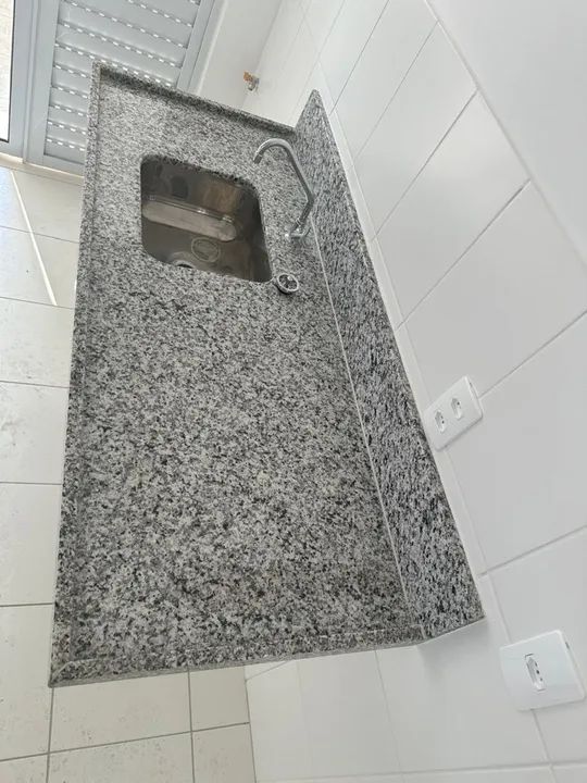 Bancada de Granito Branco Fortaleza com Cuba e Torneira Docol - Nova - Foto 4