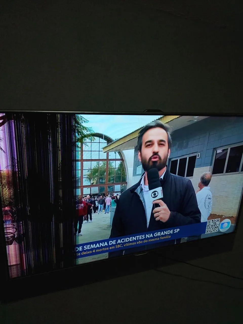 Tv samsung 46 smart 3d led listras é som chiando  (aceito trocas) - Foto 3