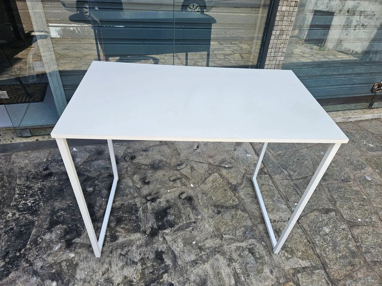 Mesa para escritório  compacta mostruário 