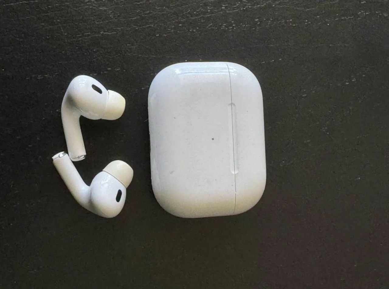 AirPods 2 geração original.
