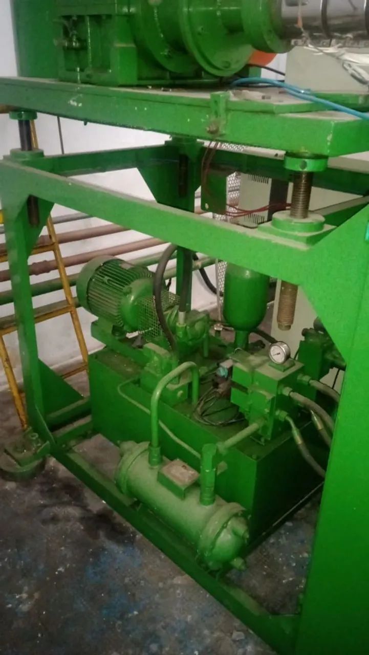 Máquina sopradora de Plástico 1 Litro. - Foto 4