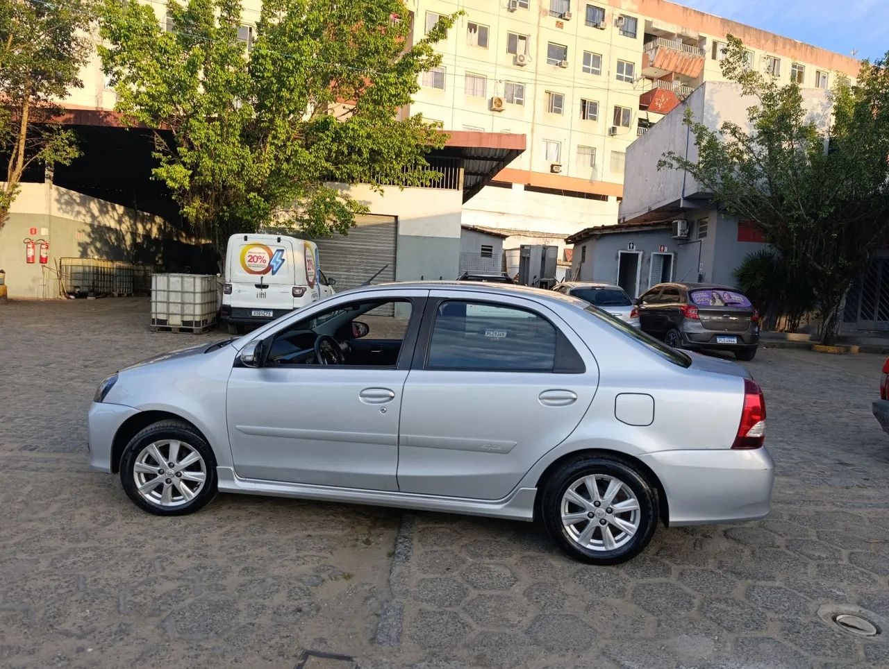 Toyota Etios ETIOS X Plus Sedan 1.5 Flex 16V 4p Mec. 2020