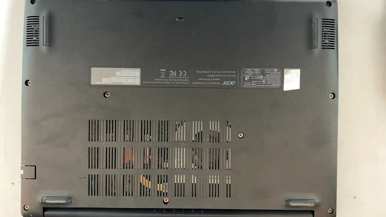 Vendo Notebook Acer, em ótimo estado de conservação, funciona tudo perfeitamente. - Foto 4