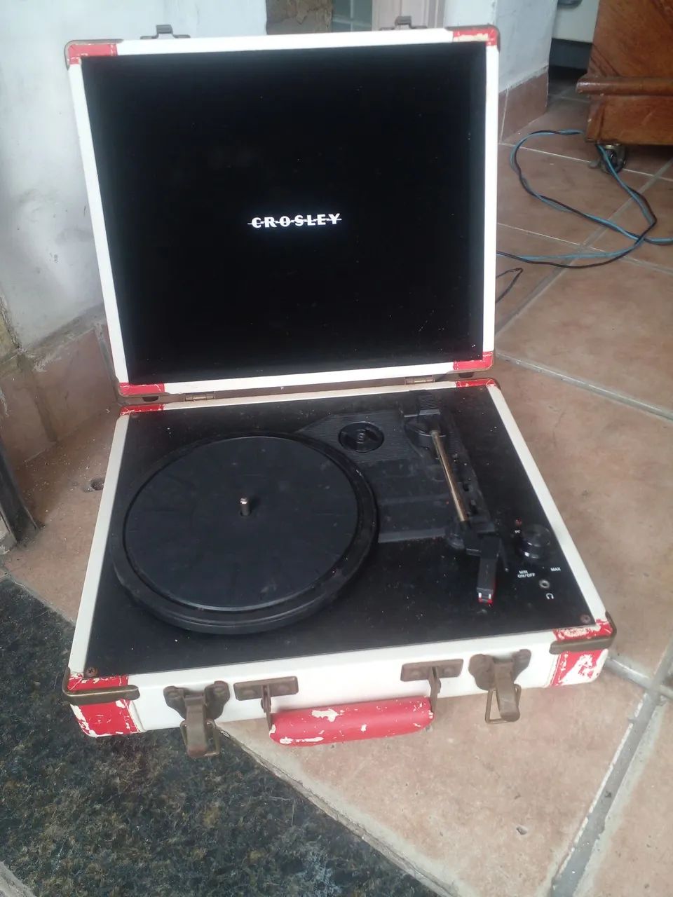 Lindo passa disco vinil funcionado prar decoração  - Foto 4