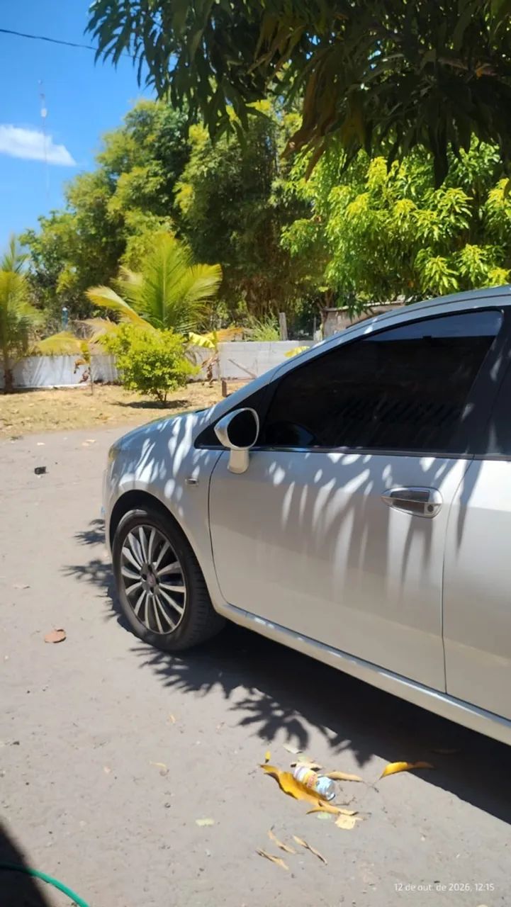 Fiat Linea Absolute 1.9/1.8 Flex Dualogic 4P 2015 - Foto 2