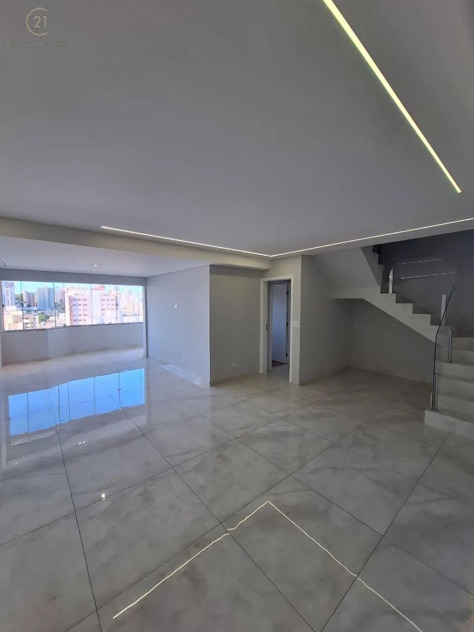 Apartamento à venda em Londrina, Vila Ipiranga, com 4 quartos, com 262.52 m², Edifício Gre