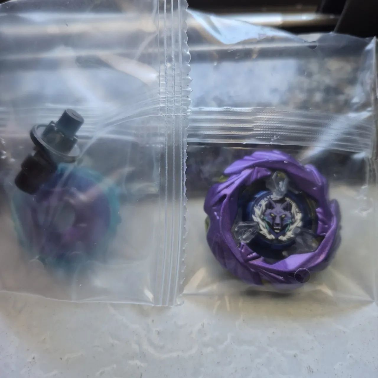 Beyblade X - UX-21 Silver Wolf Nubank 9-70 R