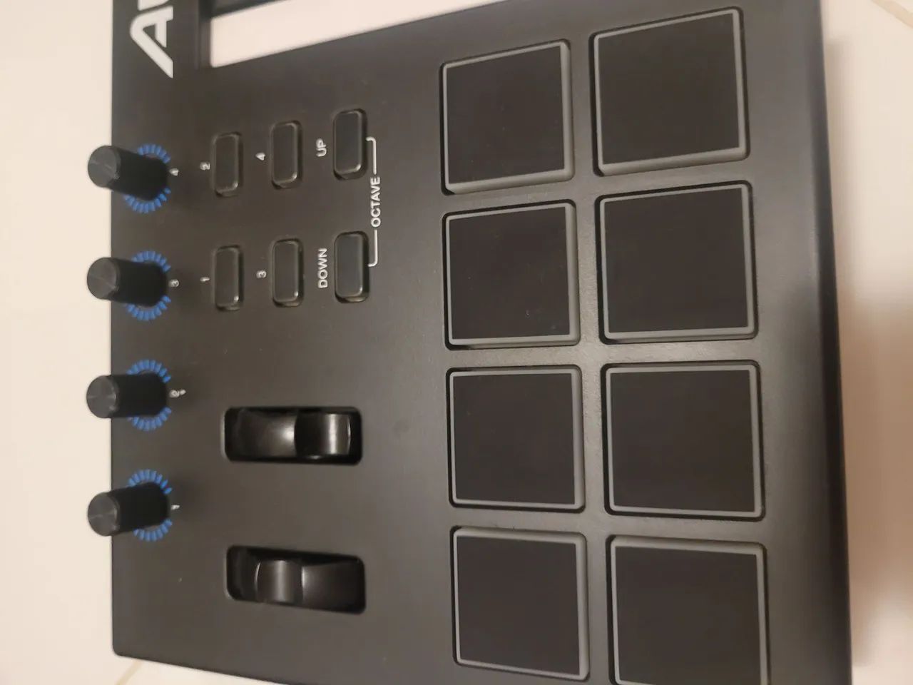 Controlador Alesis V25 - Foto 3