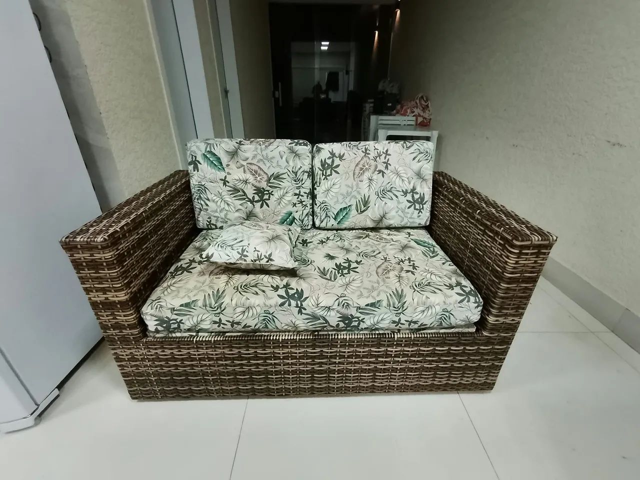 Conjunto de sofá + mesa de centro área Gourmet/Piscina - Foto 4