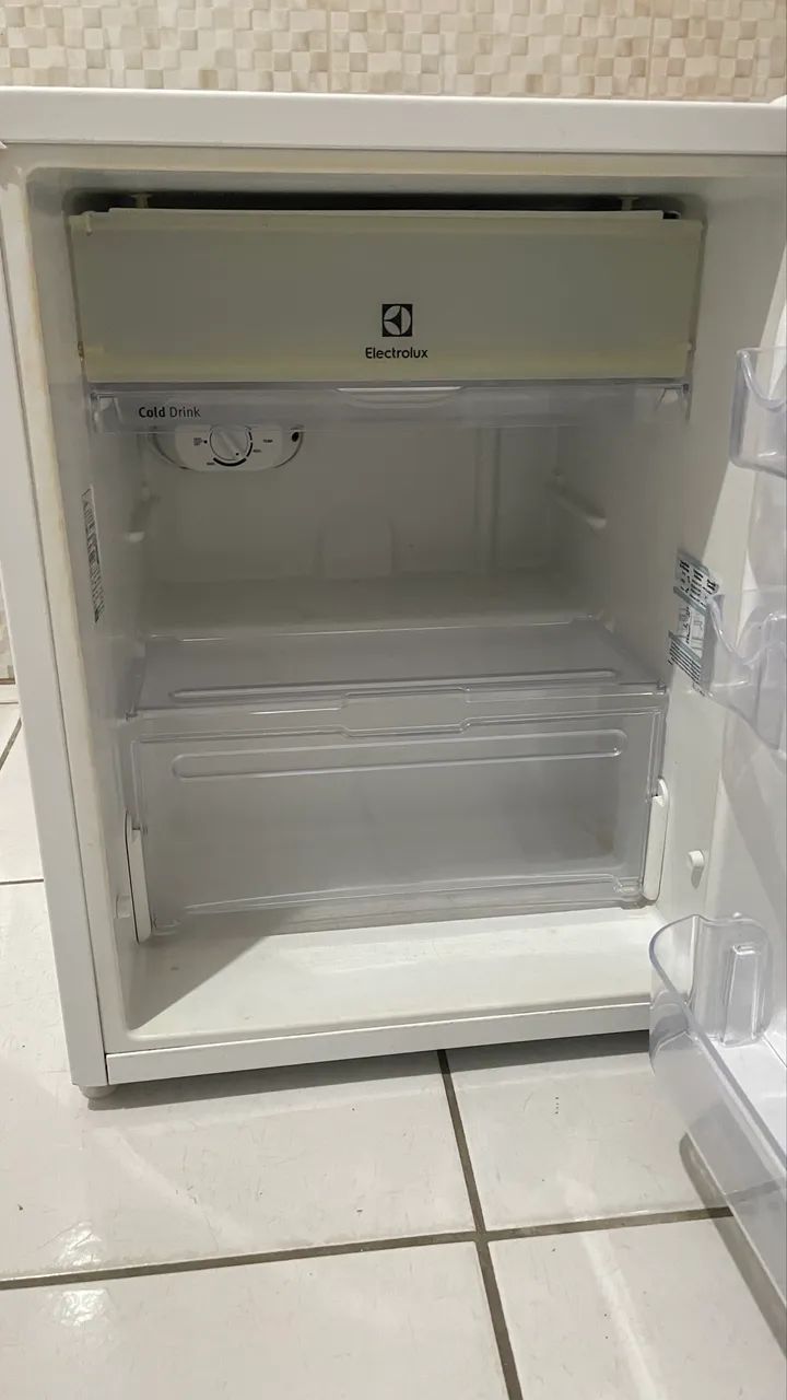 Frigobar eletrolux 80L  - Foto 4