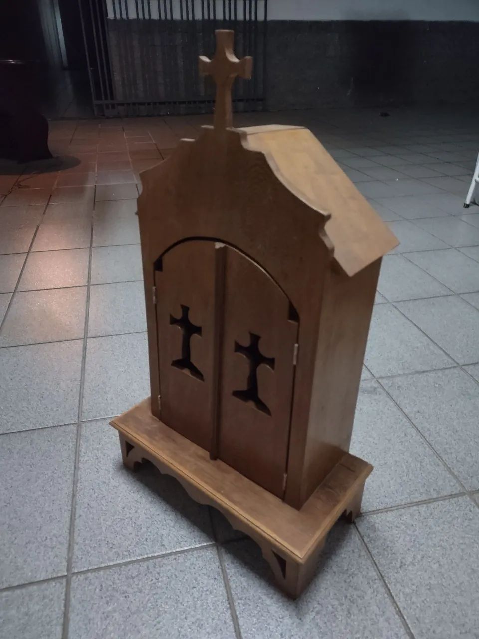 Altar de madeira maciço impecável  - Foto 2