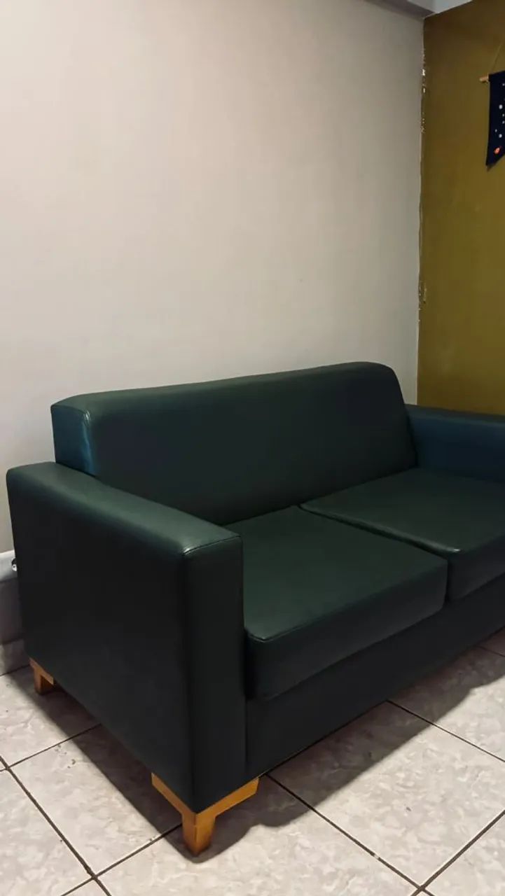 Vendo sofá verde militar em ótimo estado! - Foto 4