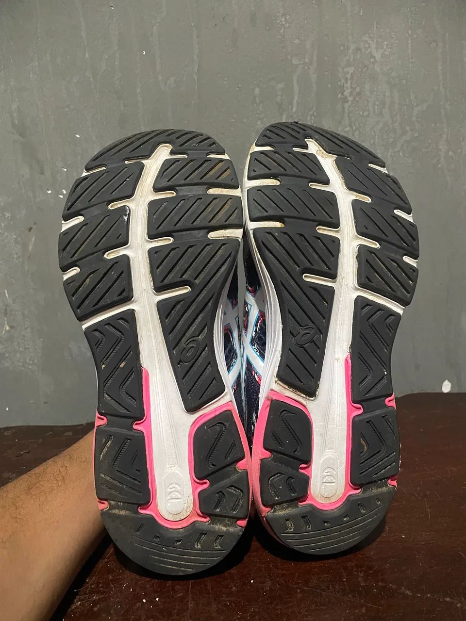 Tênis Asics Tamanho 37 - Foto 2