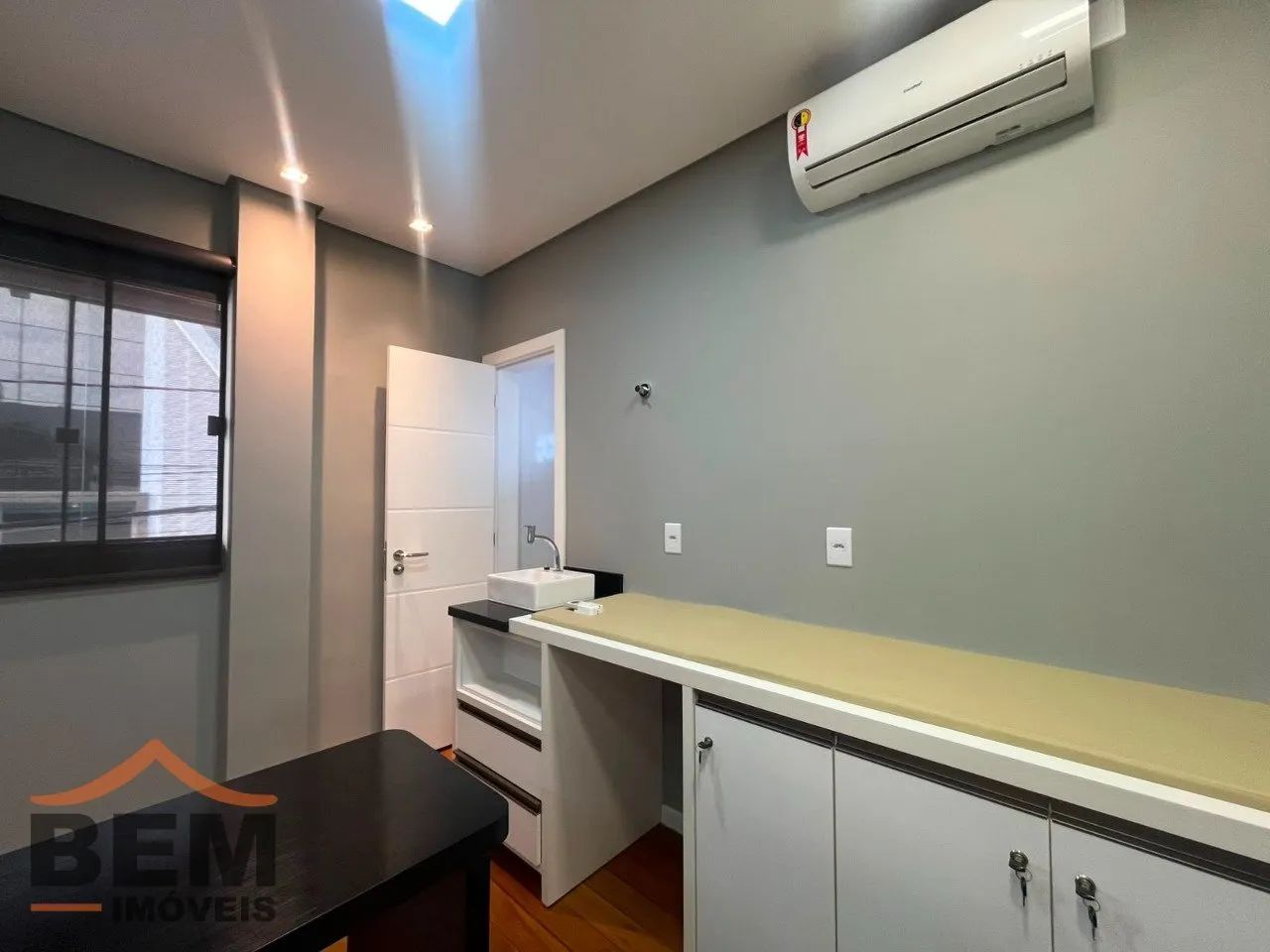 Sala Comercial para aluguel no Centro de Itajaí - Foto 4