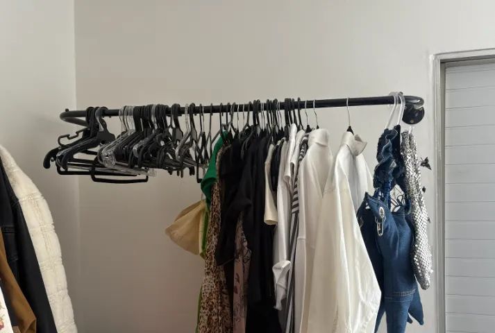 Arara para roupas  - Foto 2