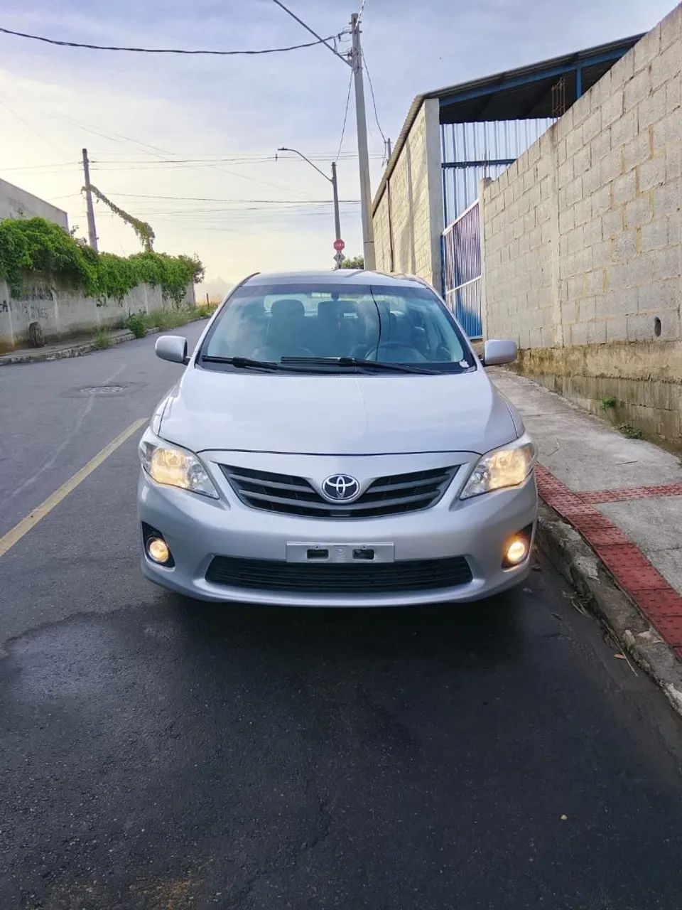 Toyota Corolla Corolla GLi 1.8 Flex 16V Aut. 2012