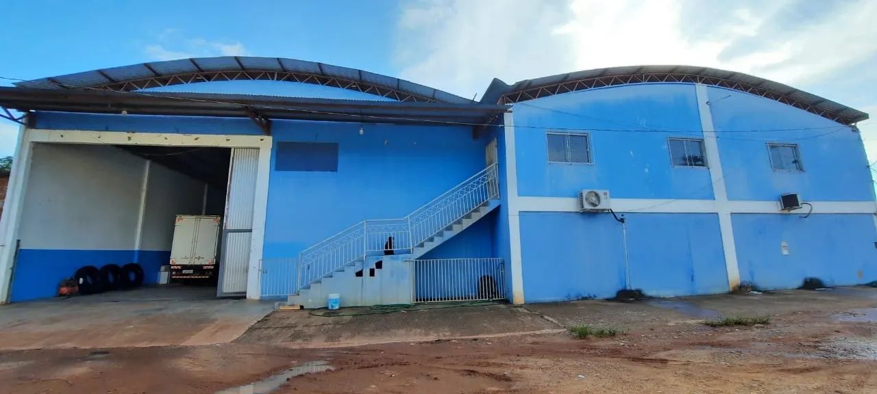 Galpão industrial com 2 apartamentos  - Foto 2