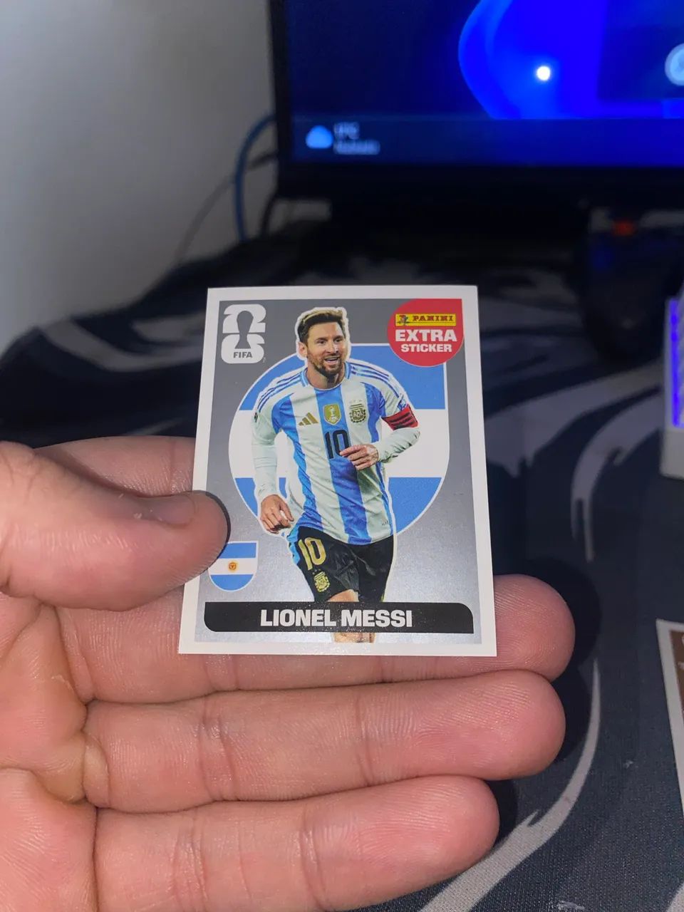 Figurinha Extra Sticker Messi Bronze + Prata Panini Copa 2022 e 2026 - Foto 2