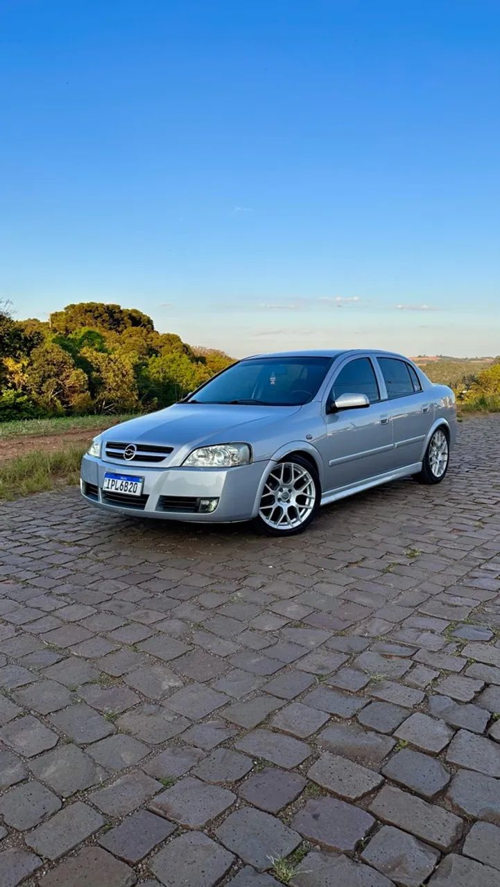 Chevrolet Astra Sedan 2.0/ CD 2.0 MPFI 8V 4P Aut. 2004