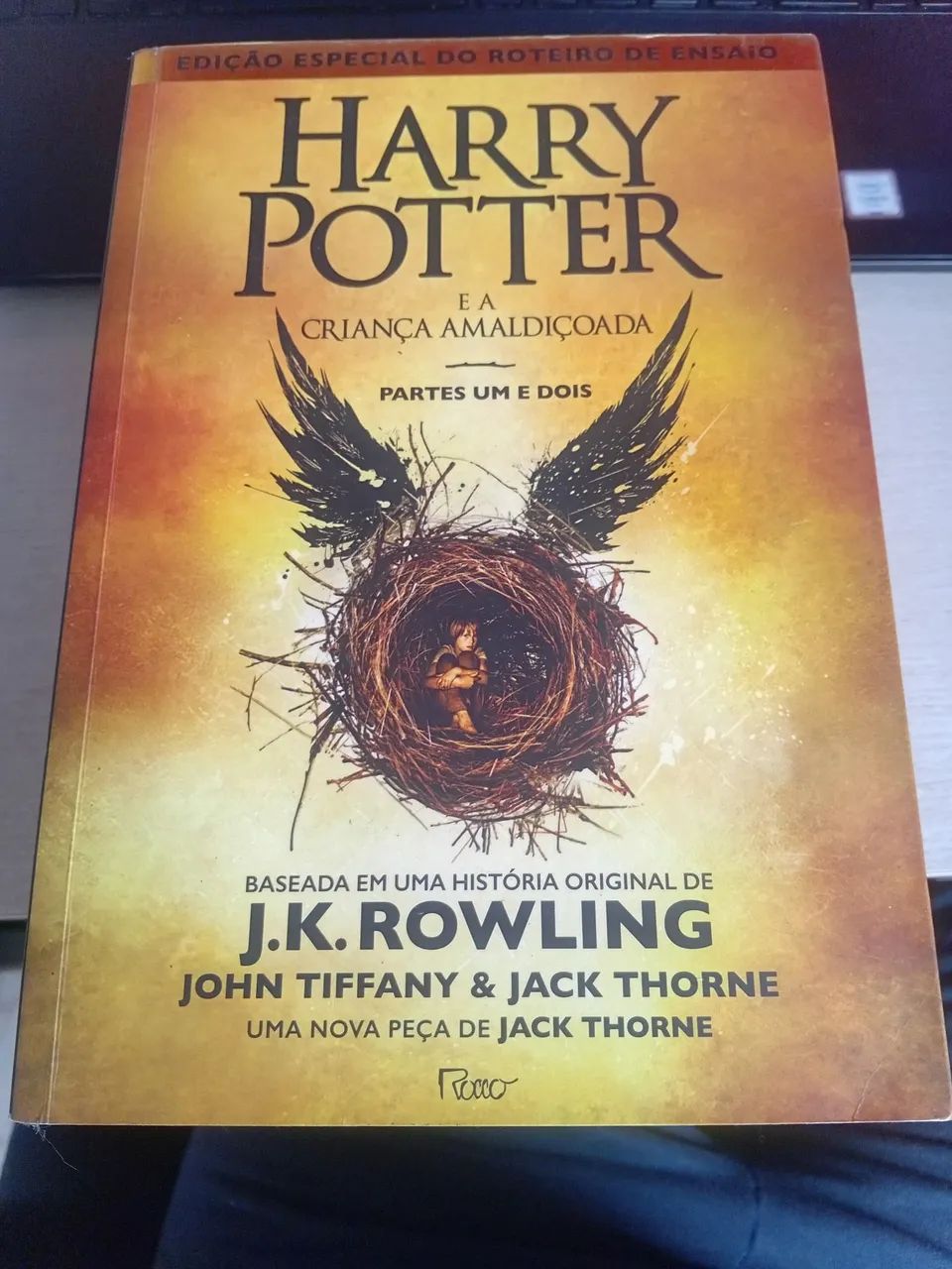 Livro Harry Potter e a Criança Amaldiçoada 