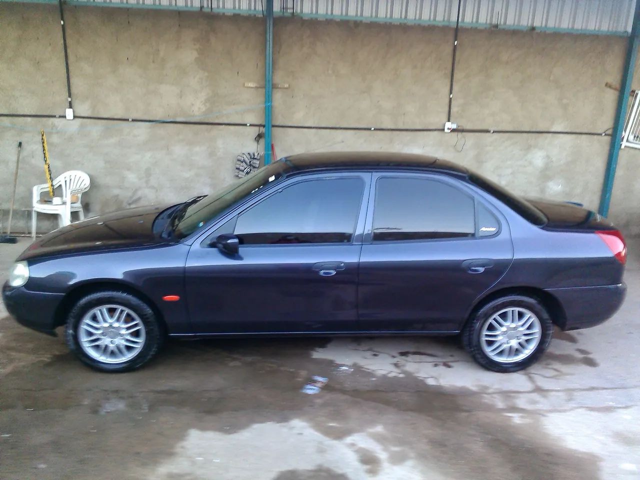 Ford Mondeo CLX 2.0i 4P MEC 1997