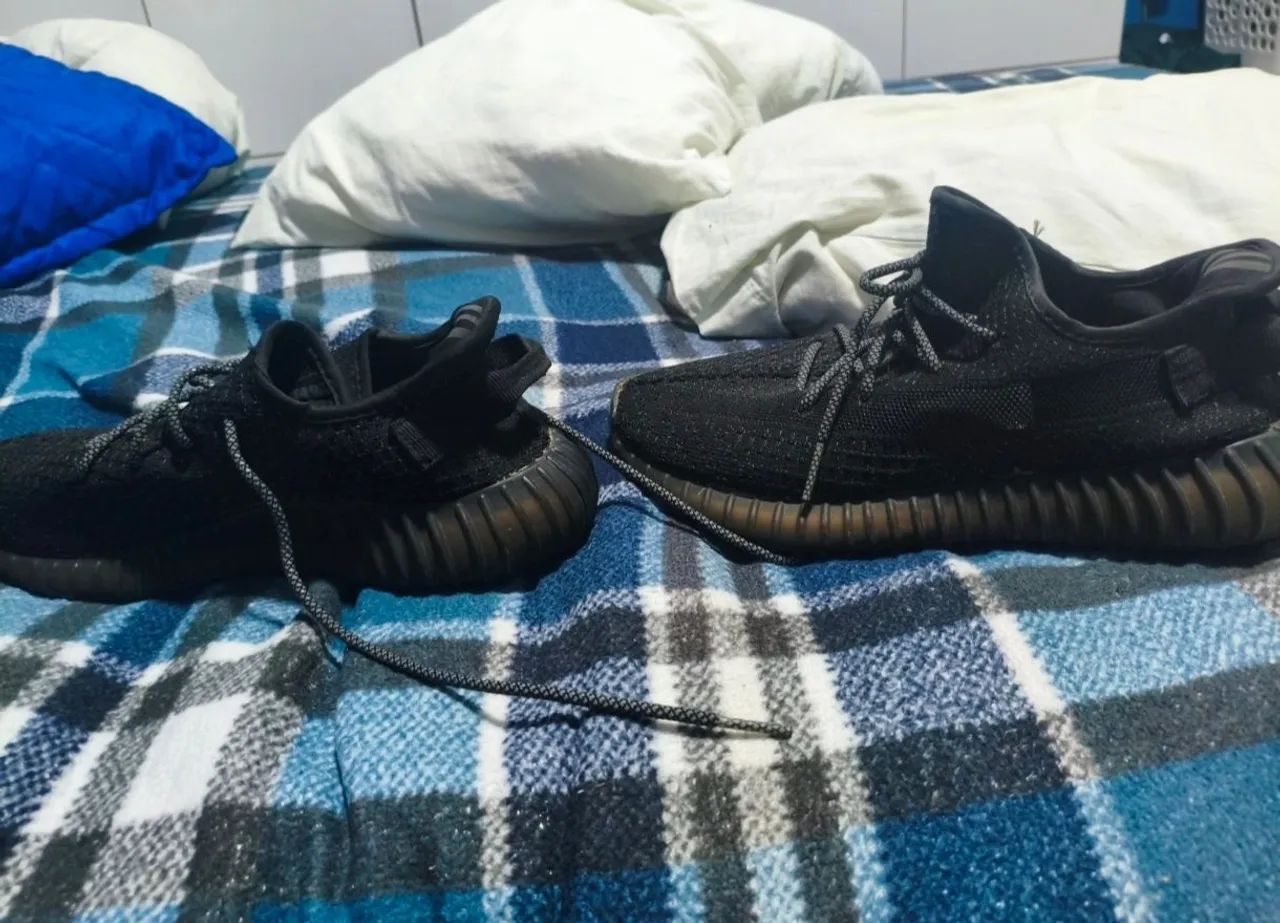 Adidas Yeezy Boost 350 V2 "Black Static"  - Foto 4