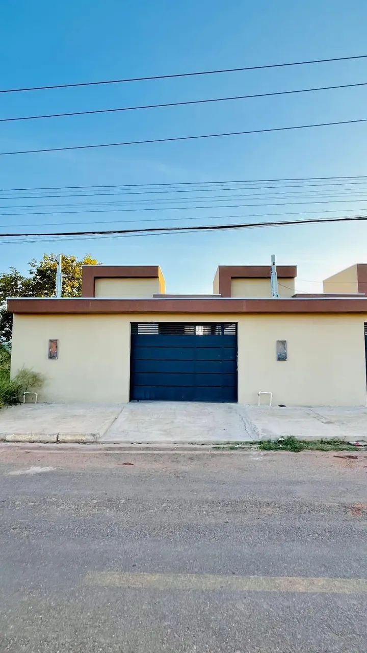 Casa com 3 quartos sendo uma suíte - Várzea Grande - Centro