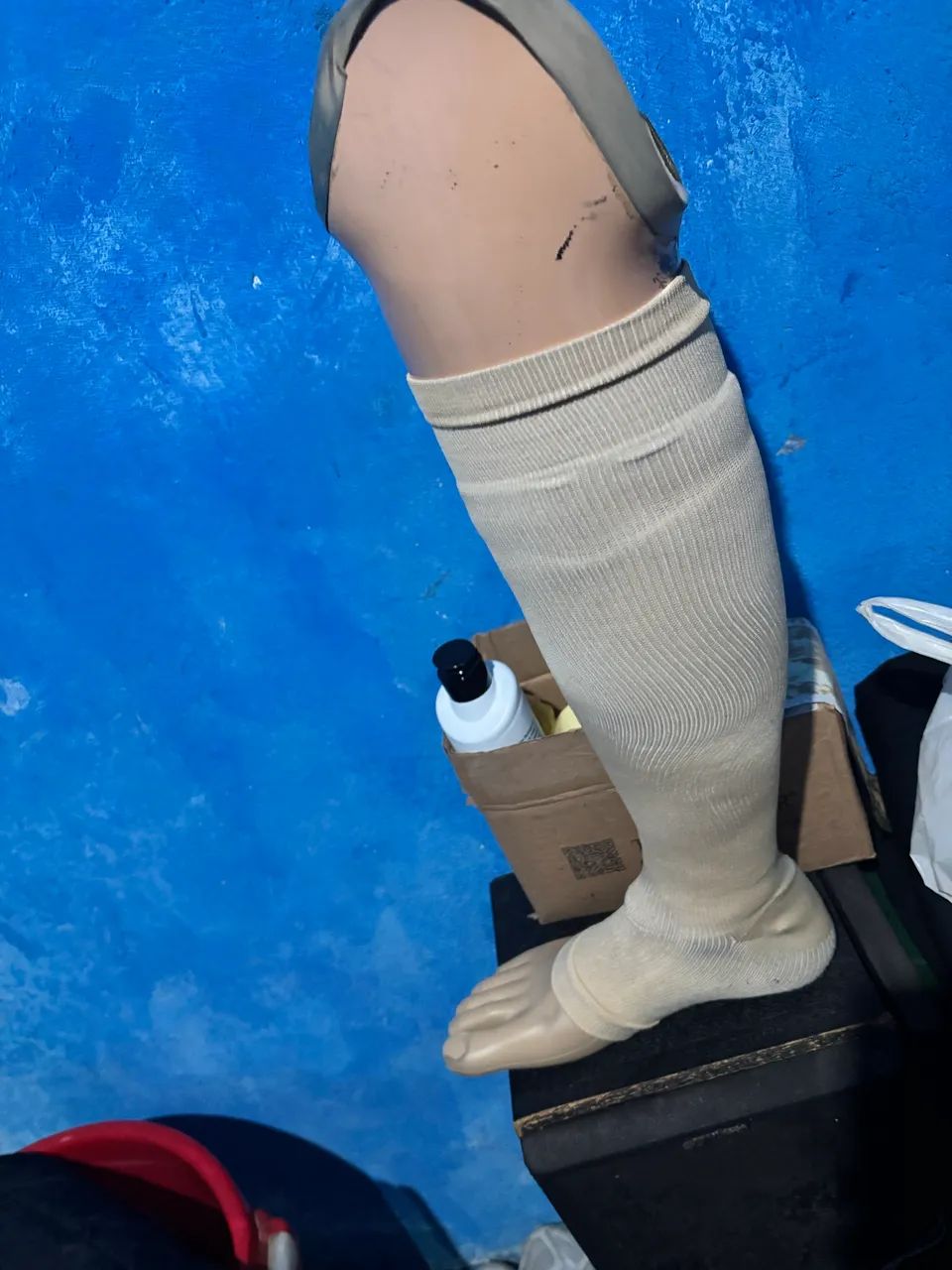 Prótese transtibial semi nova  - Foto 2