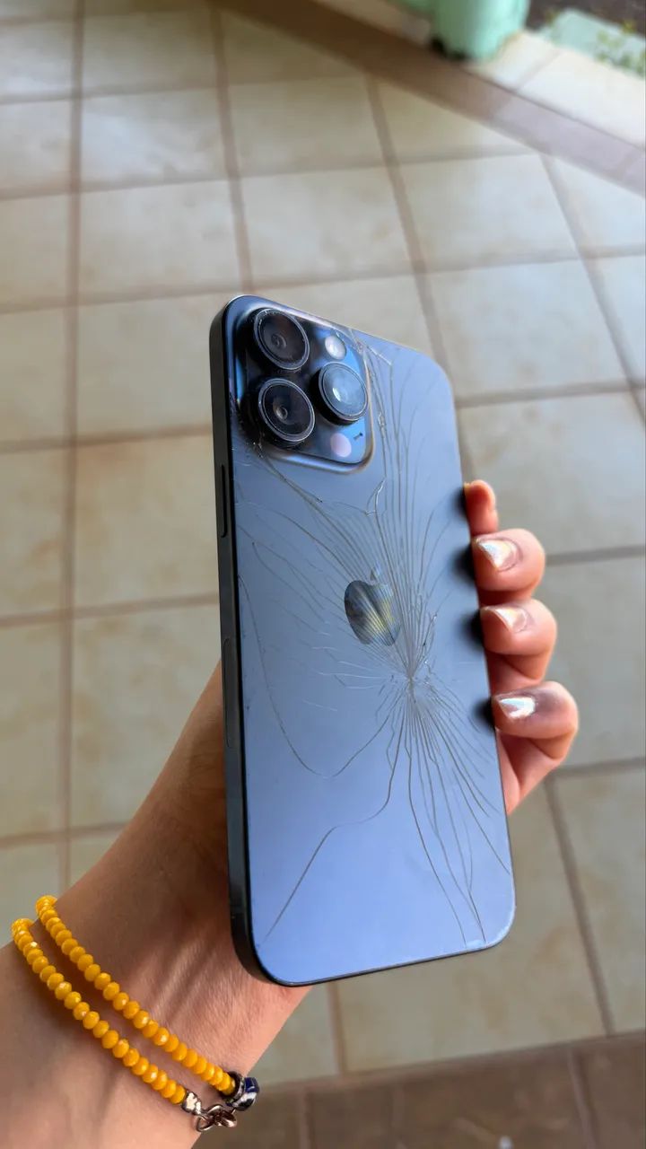 iPhone 15 pro Max 256g ( Venda,Não aceito TROCAS)   - Foto 3