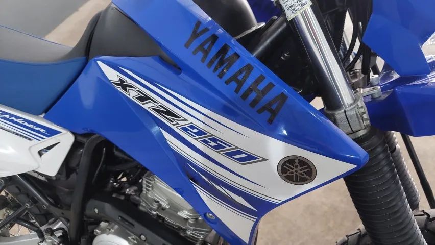 YAMAHA XTZ  250 Lander 2017 - Foto 3