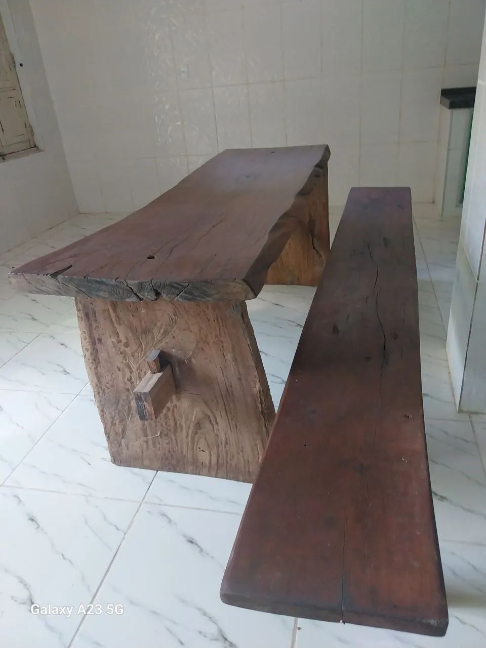 Mesa com  banco madeira maciça 