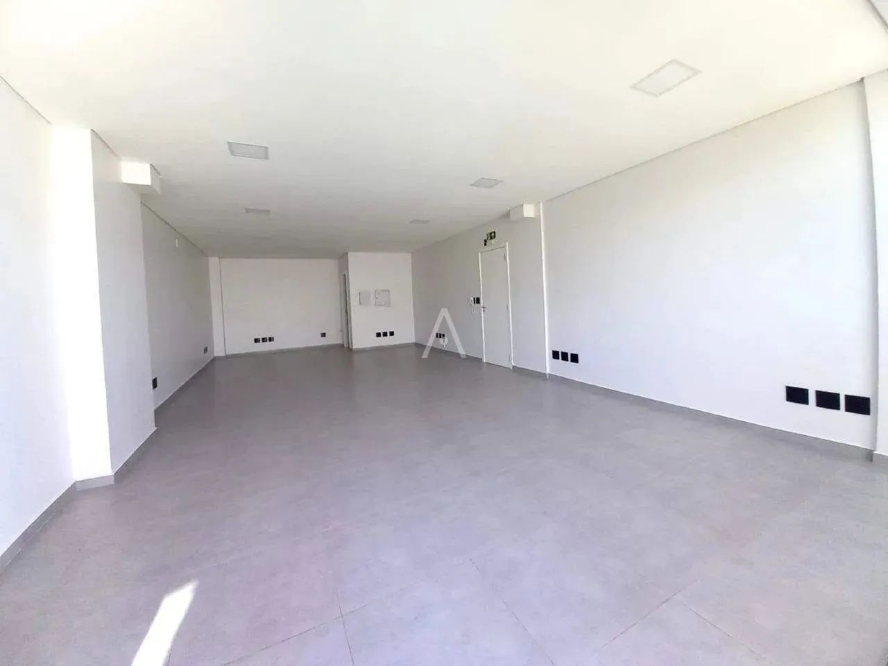 Sala Comercial à venda no Bairro CENTRO em TOLEDO por R$ 630.000,00 - Foto 3