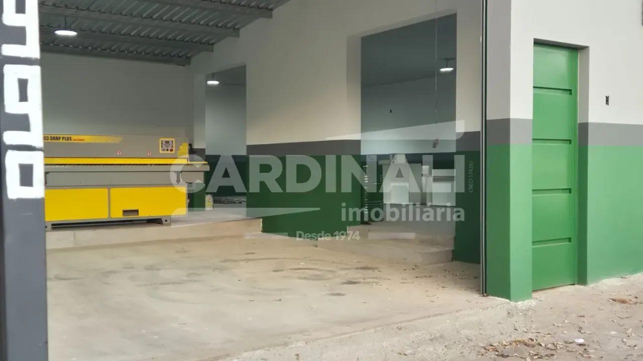 Salão comercial com excelente localização próximo supermercados e comércio - Foto 2