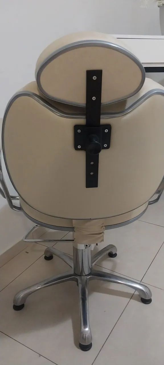 CADEIRA PARA SALÃO, MAQUIAGEM, CABELOS, ETC... - Foto 2