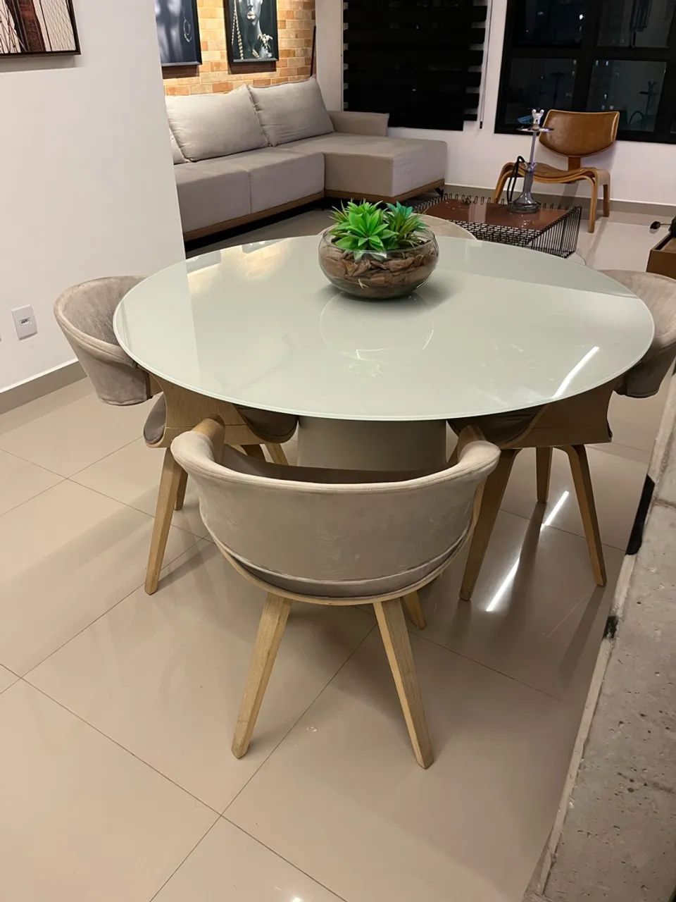 Mesa de jantar cone com 4 cadeiras 1.20  - Foto 2