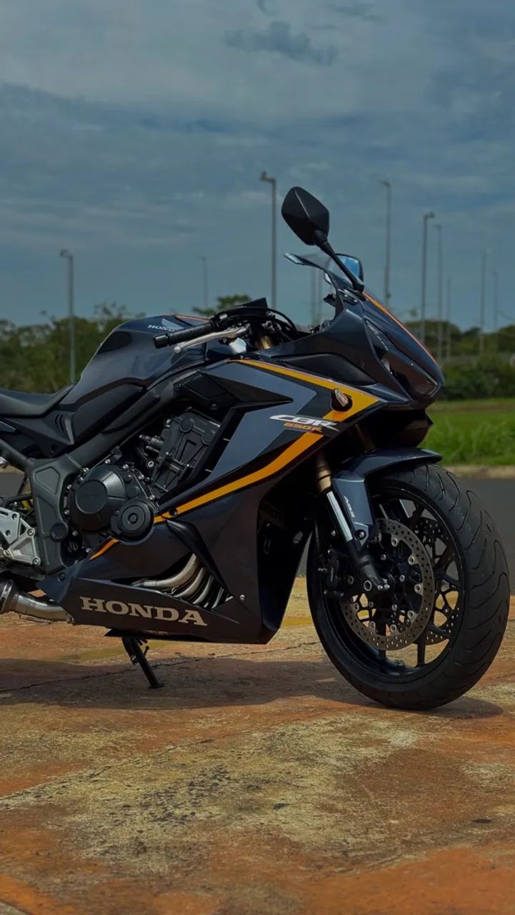 CBR 650R  - Foto 2