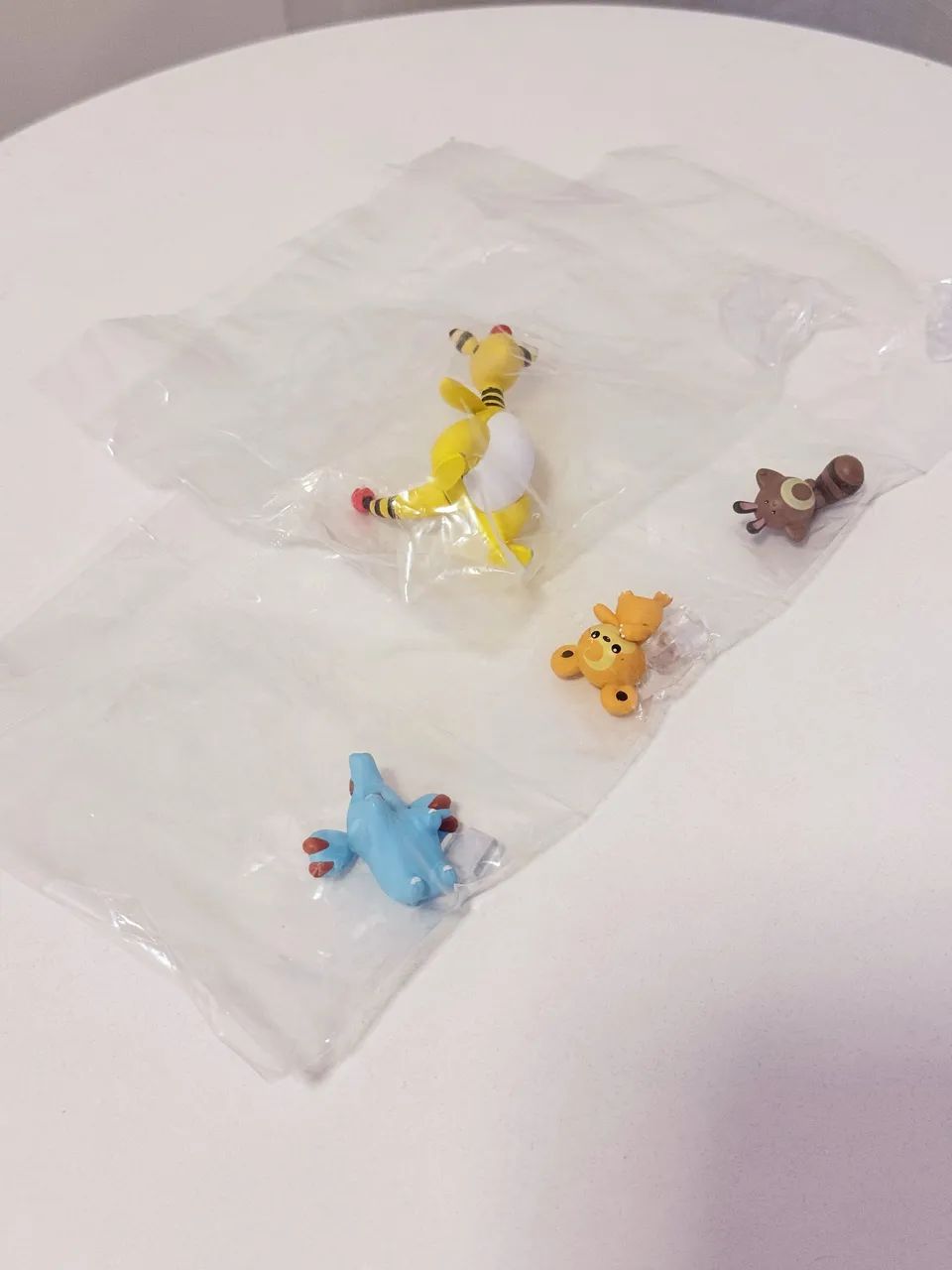 Lote com 4 figuras Pokémon - escala 1/20