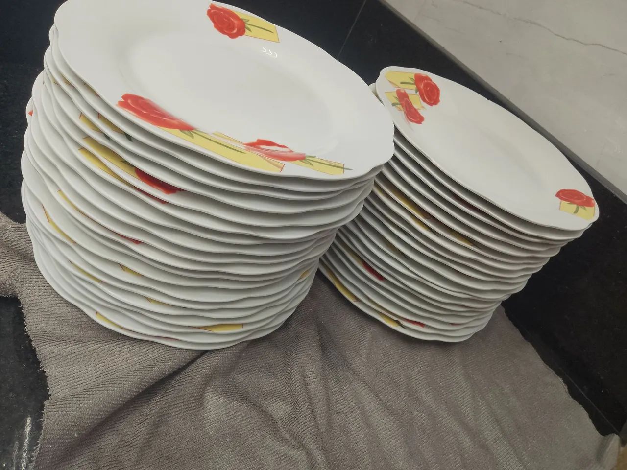 Pratos de cerâmica 